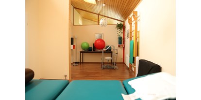 Physiotherapeut - Therapieform: Wärme- und Kältetherapie - Schleswig-Holstein - Behandlungsraum - Medica-Praxis Alexander Sieh