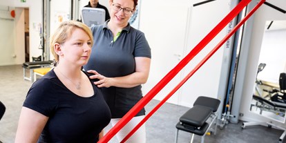 Physiotherapeut - Therapieform: Fußreflexzonenmassage - Niedersachsen - Gerätegestützte Krankengymnastik im Vivid-Os Rundum Gesund
 - Vivid-Os Rundum Gesund - Praxis für Physiotherapie & Wellness