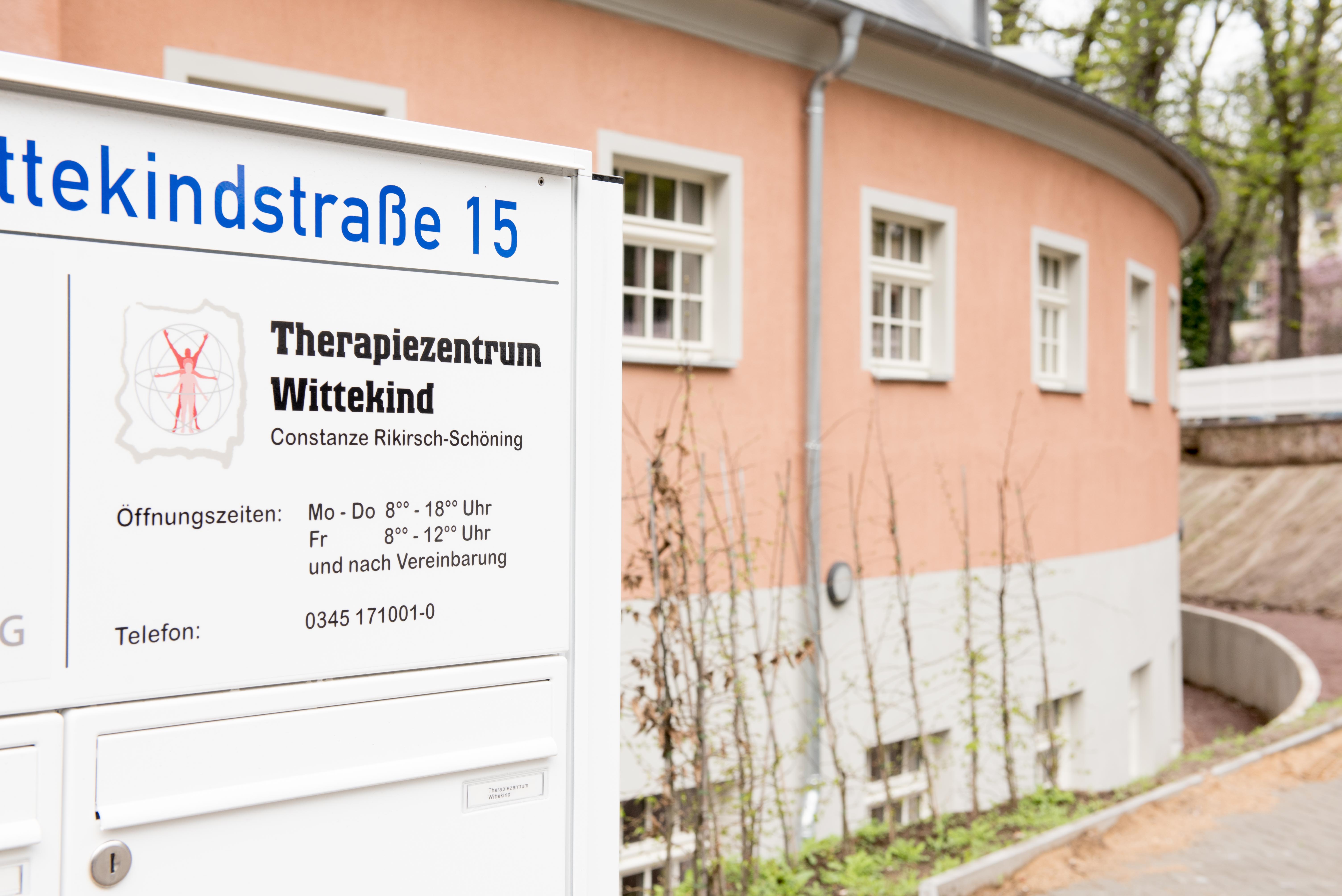 Physiotherapeut - Therapieform: Elektrotherapie - Therapiezentrum Wittekind Inh. Constanze Rikirsch-Schöning