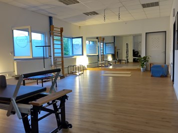 Physiotherapie & Pilates Katja Gasteier Räumlichkeiten Kursraum
