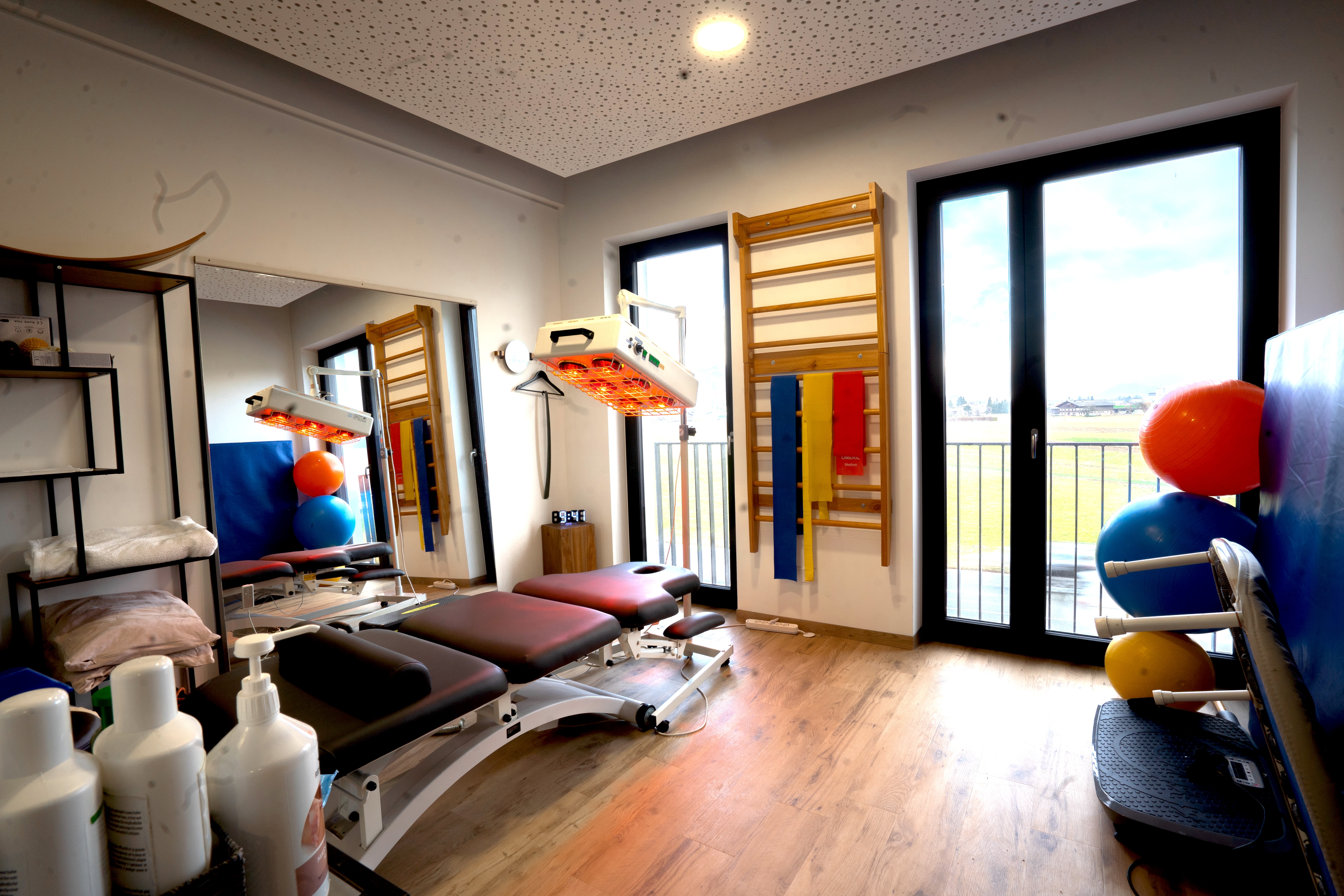 Physiotherapie: Die neue Physiotherapie Praxis in Ebbs.
Physiocare-tirol.at
physiocare@gmx.at
+43(0)677 624 623 90 - Physiocare Tirol