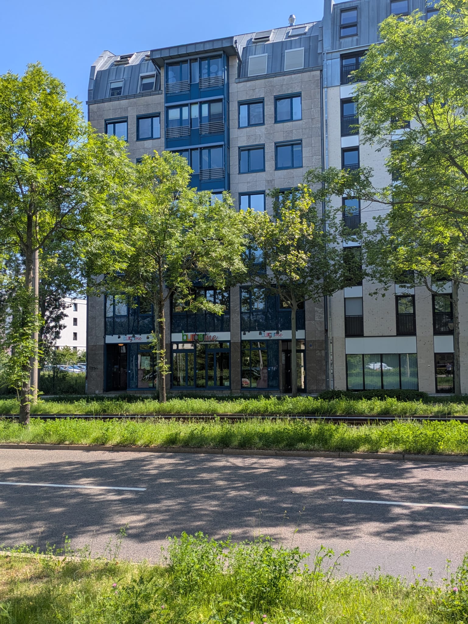 Physiotherapeut - Therapieform: Bobath - Außenansicht Prager Straße - PhysioMove Leipzig