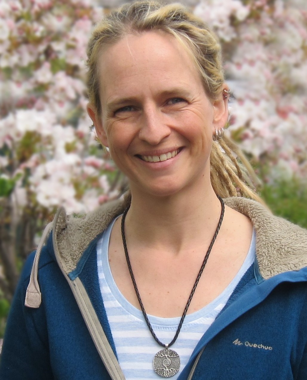 aequus sanus- ausgeglichen gesund  Heilpraktik & Physiotherapie Sara Mertz Teammitglieder Die Chefin