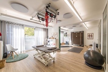 Physiotherapie: Behandlungsraum - Physiotherapie am Hafen Privatpraxis Kati Sommerfeld